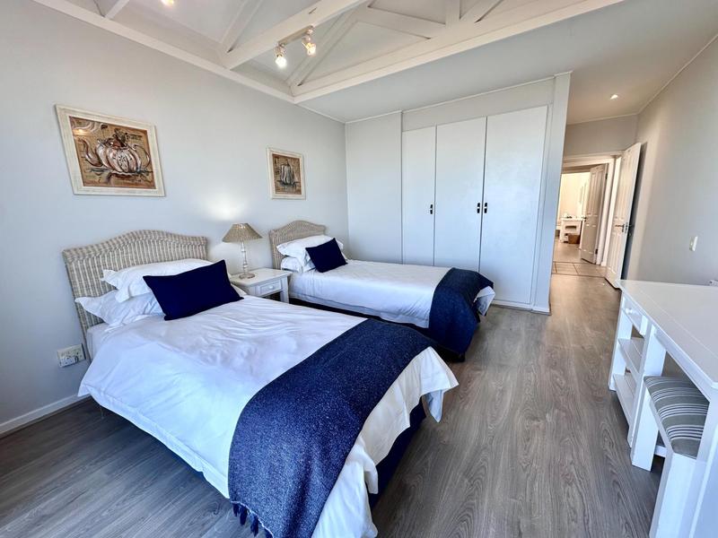 To Let 4 Bedroom Property for Rent in Pinnacle Point Golf Estate Western Cape